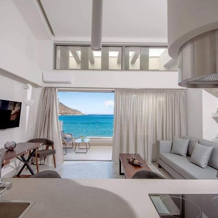 Nama Sea Side Suites Plaka  Экстерьер фото